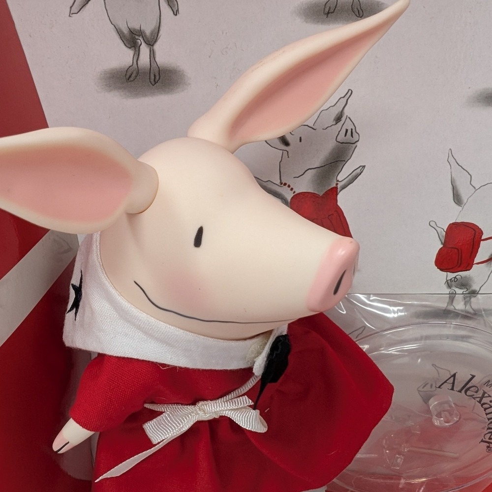 Madame Alexander Olivia the Pig Trunk Set FAO Schwarz 2001 Ian Falconer Doll - Picture 2 of 16